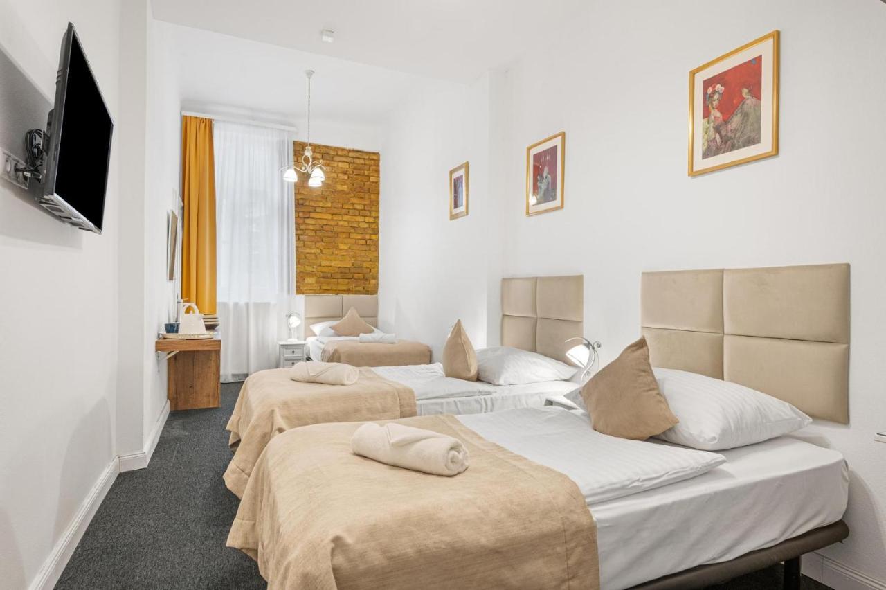 Downtown Bratislava B&B Bagian luar foto
