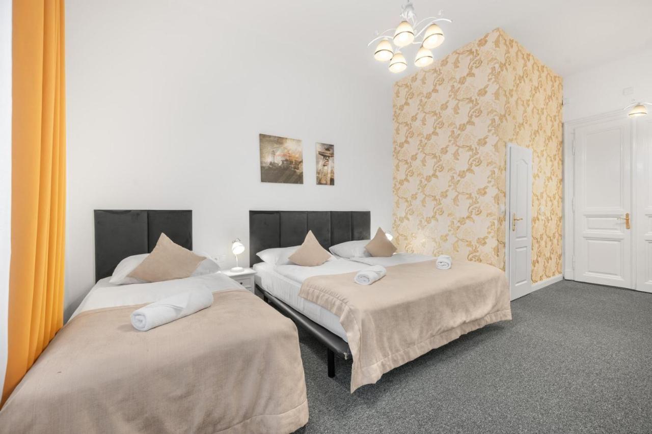 Downtown Bratislava B&B Bagian luar foto