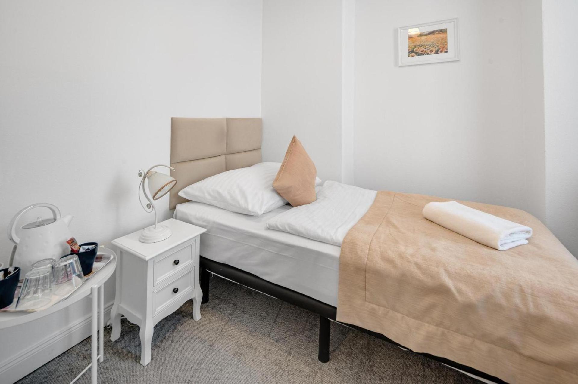 Downtown Bratislava B&B Bagian luar foto