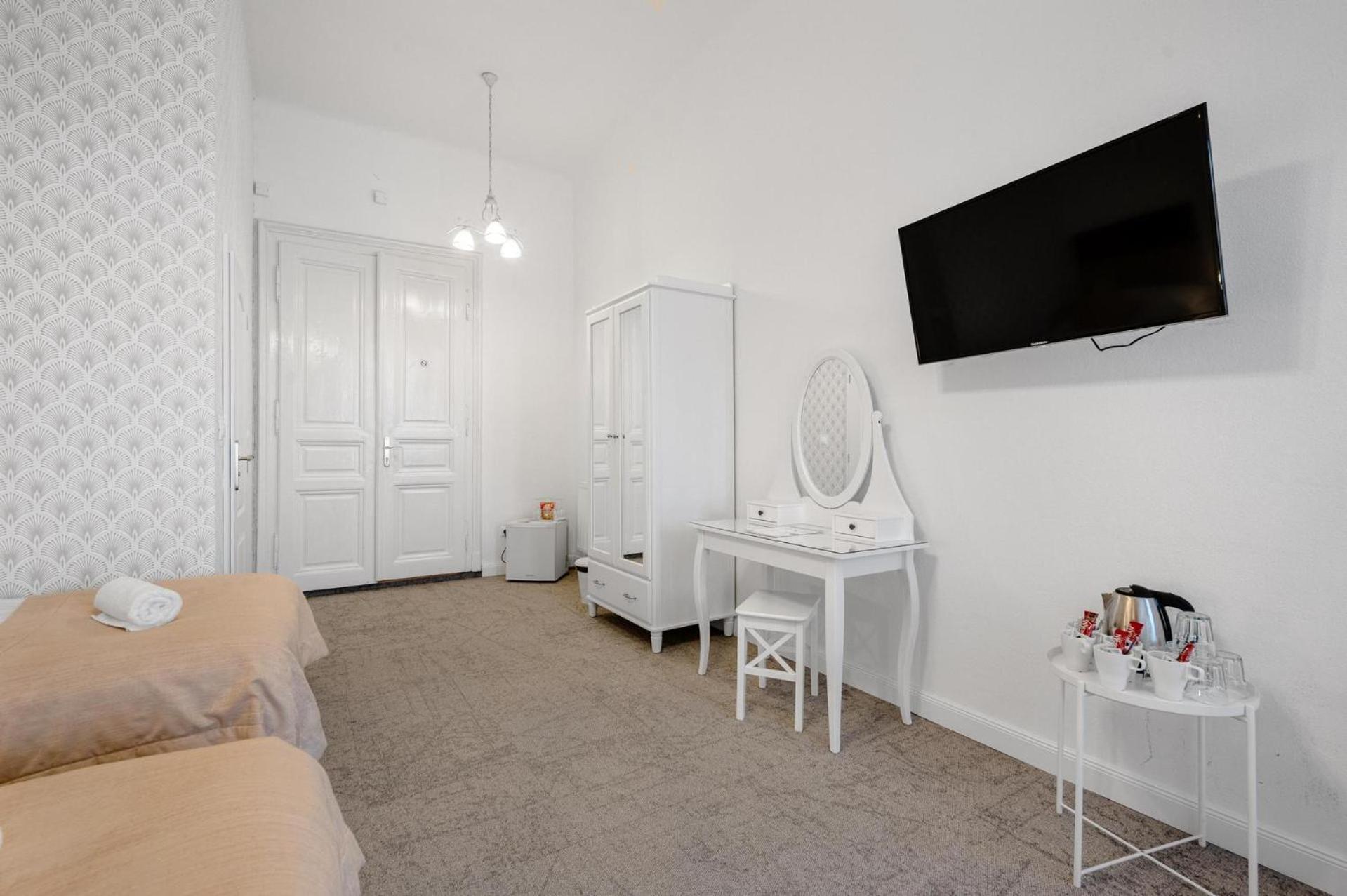 Downtown Bratislava B&B Bagian luar foto