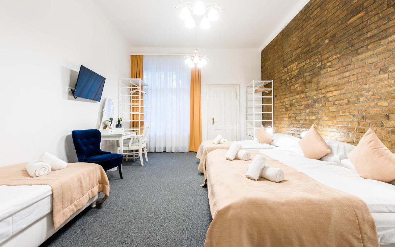 Downtown Bratislava B&B Bagian luar foto