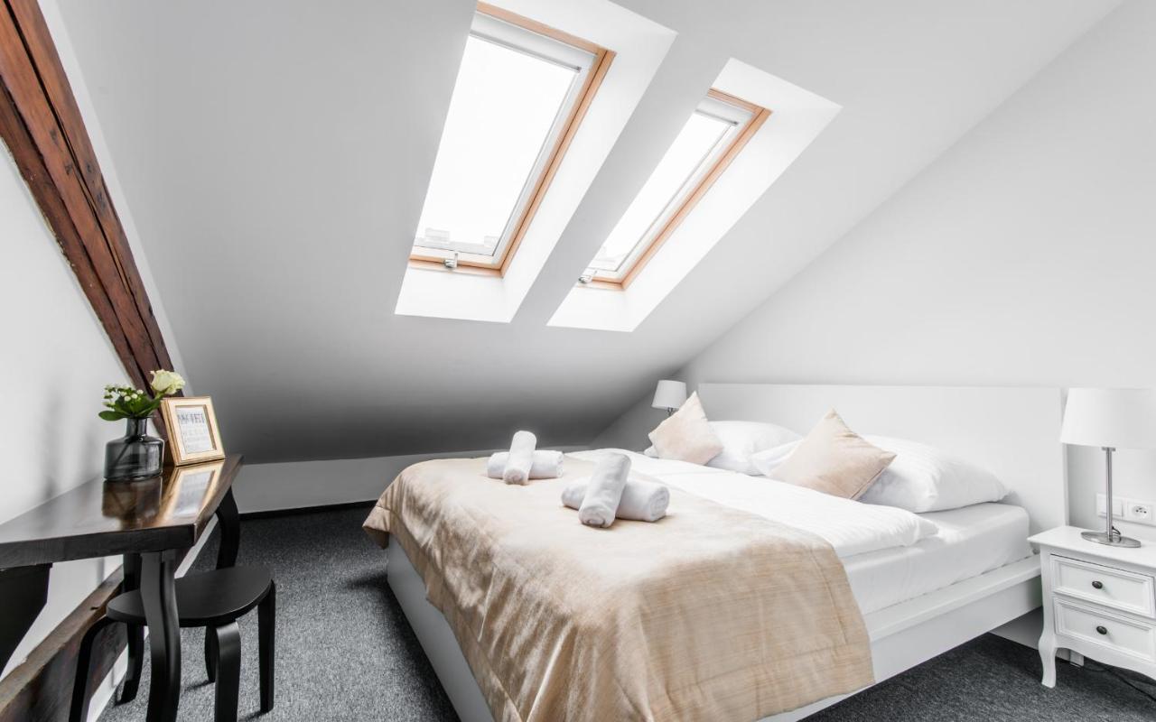 Downtown Bratislava B&B Bagian luar foto