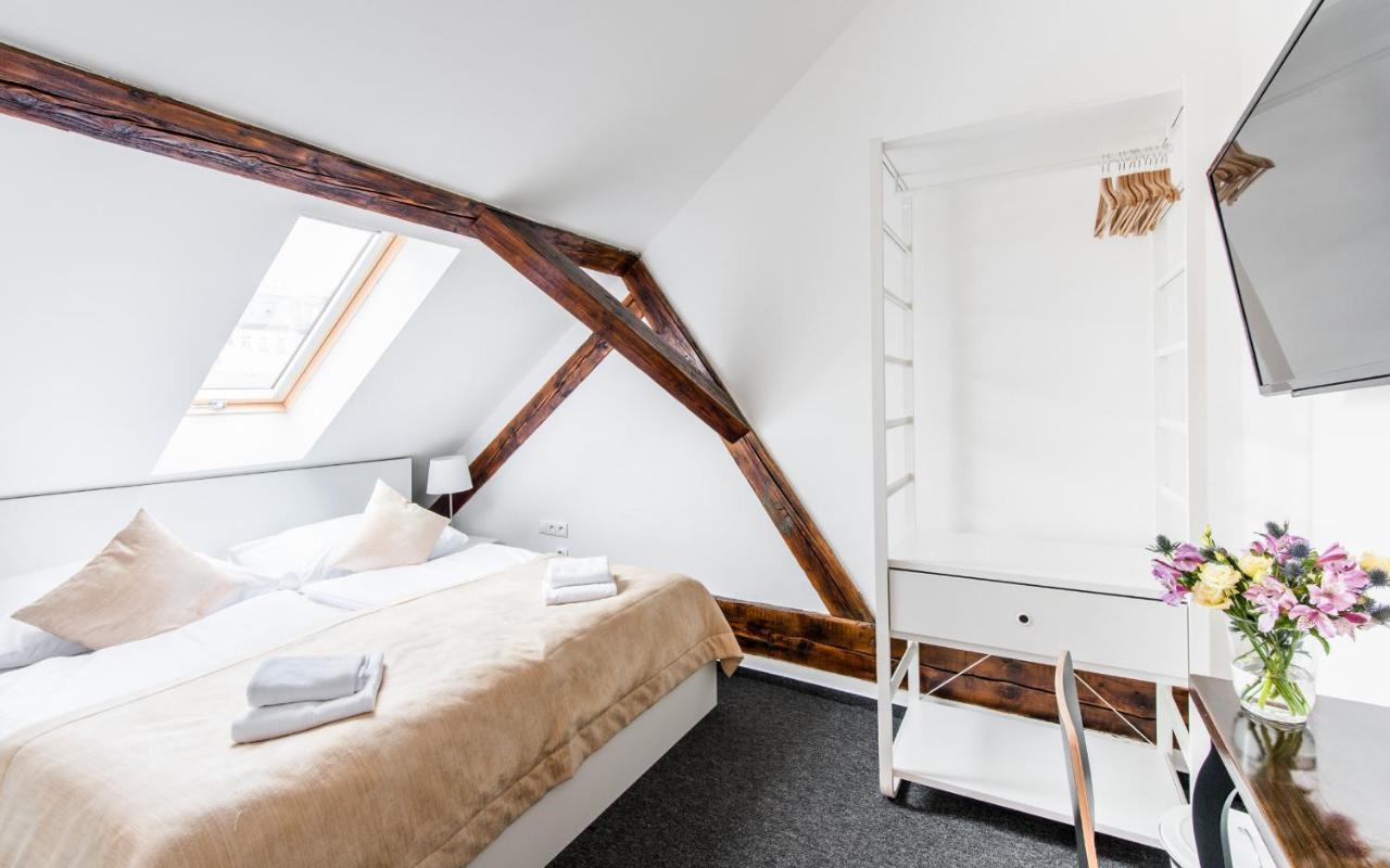 Downtown Bratislava B&B Bagian luar foto